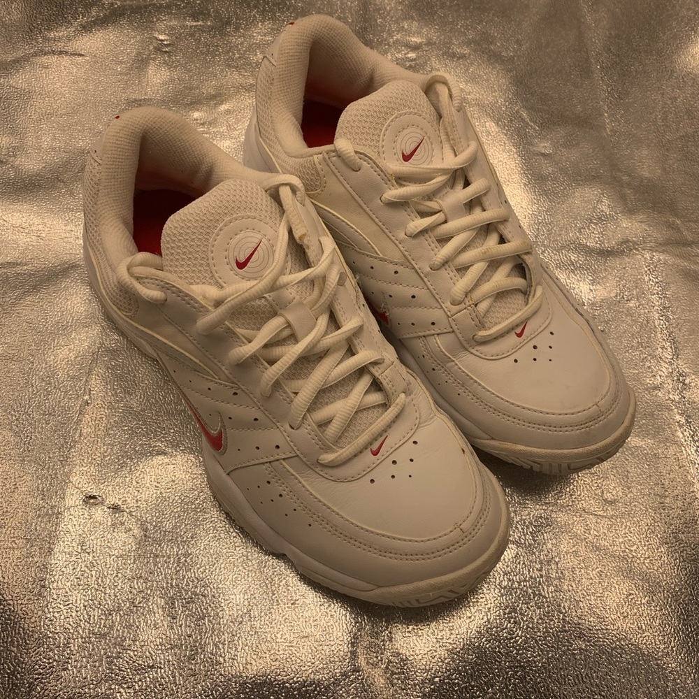 Nike Tennis Shoes
